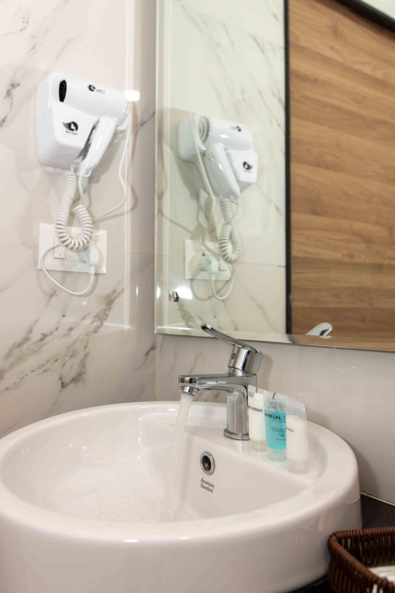 Shuvatara Suites & Spa, Thamel 카트만두 외부 사진